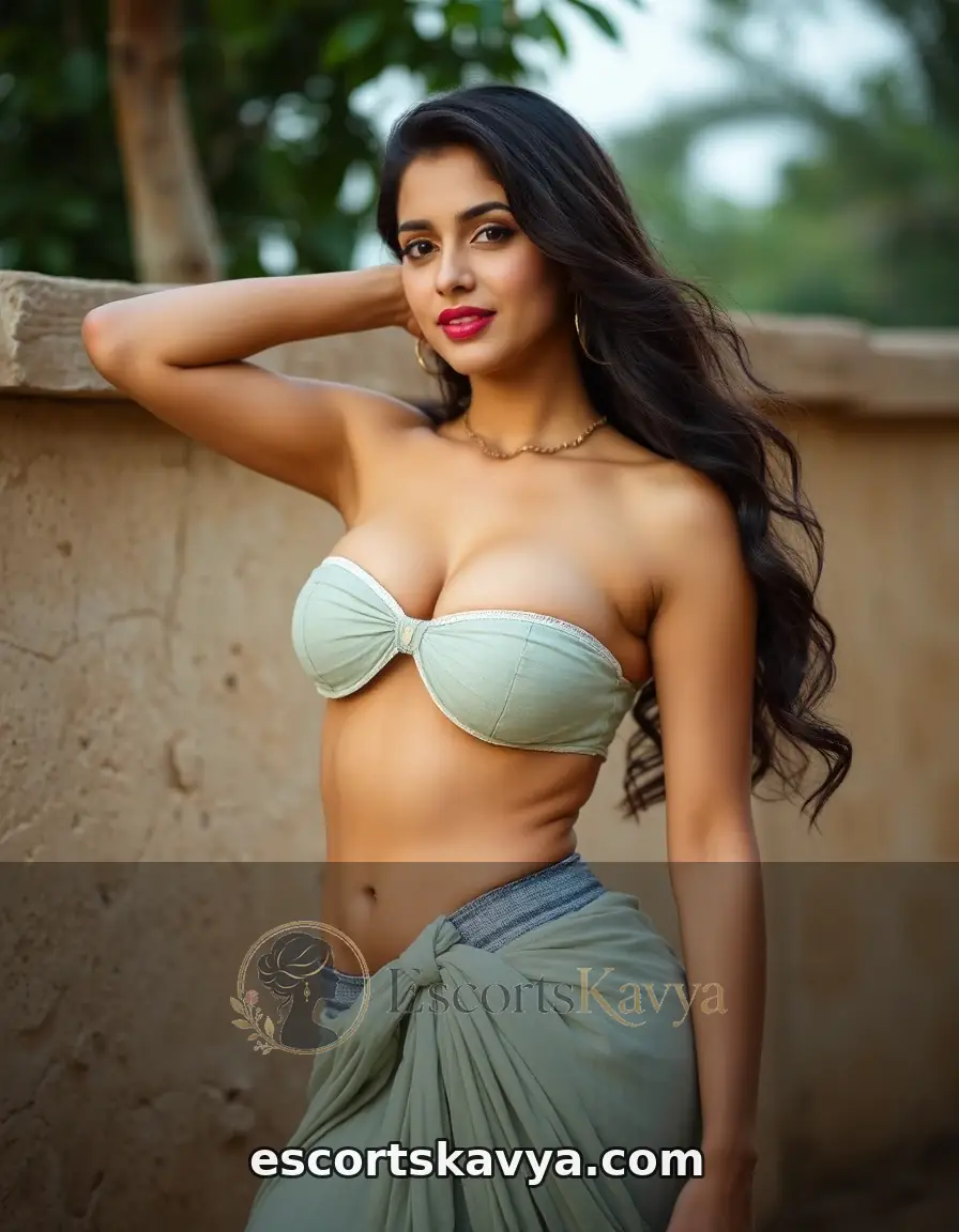 Navya Oberoi foreign escort in Vasundhara